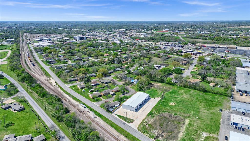 Mcglothlin G W - Commercial Lease