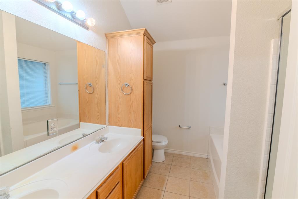 3805 Carlsbad Way