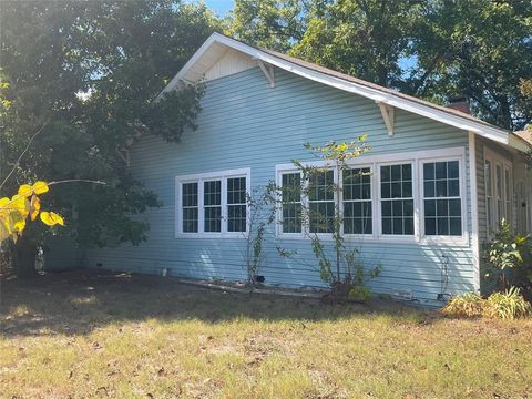 A home in Corsicana