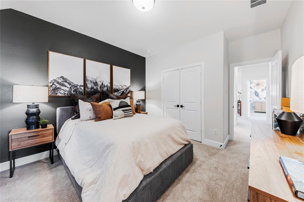 Valencia on the Lake - Residential