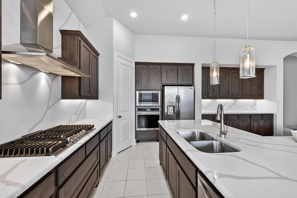 3725 Paradise Way