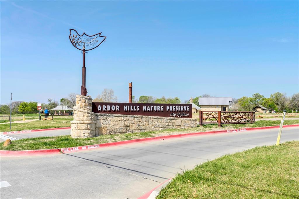 VILLAGE AT PRESTONWOOD CONDOMINIUMS - Residential