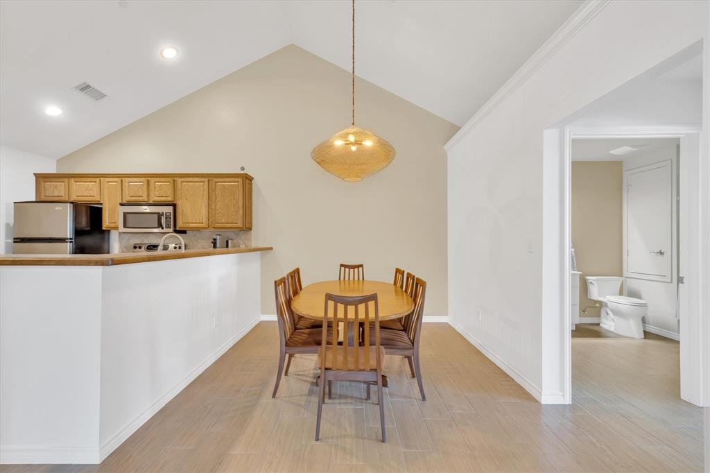 VILLAGE AT PRESTONWOOD CONDOMINIUMS - Residential