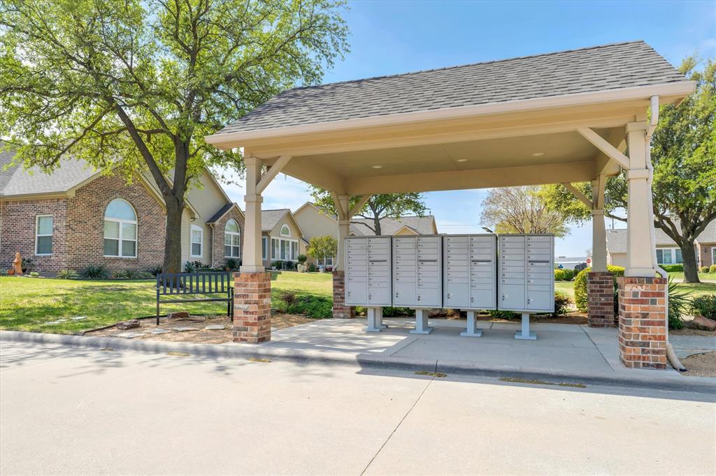 VILLAGE AT PRESTONWOOD CONDOMINIUMS - Residential