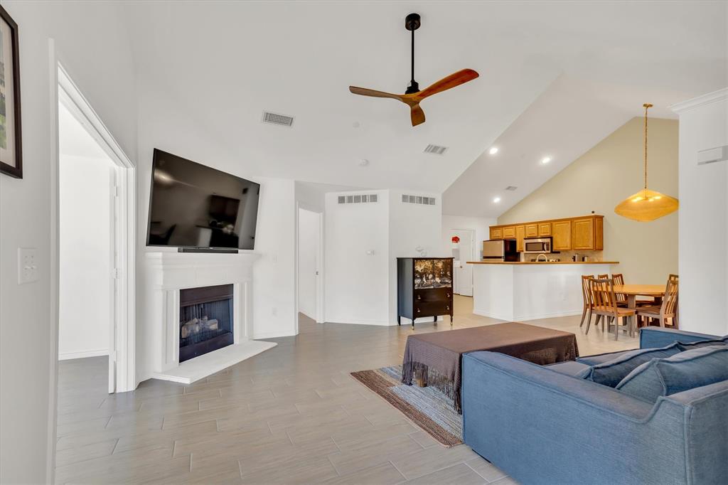 VILLAGE AT PRESTONWOOD CONDOMINIUMS - Residential