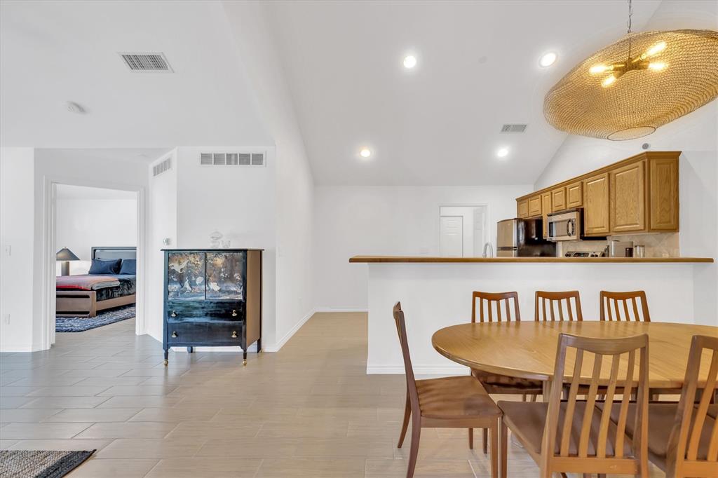 VILLAGE AT PRESTONWOOD CONDOMINIUMS - Residential
