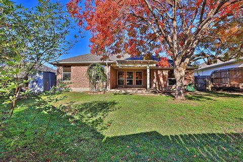 A home in Benbrook