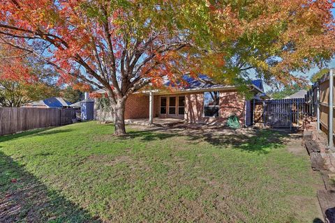 A home in Benbrook