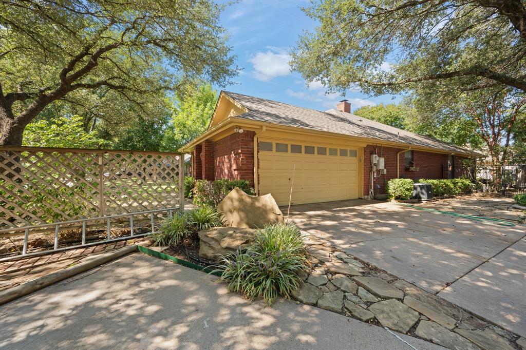 153 Sandlewood Lane