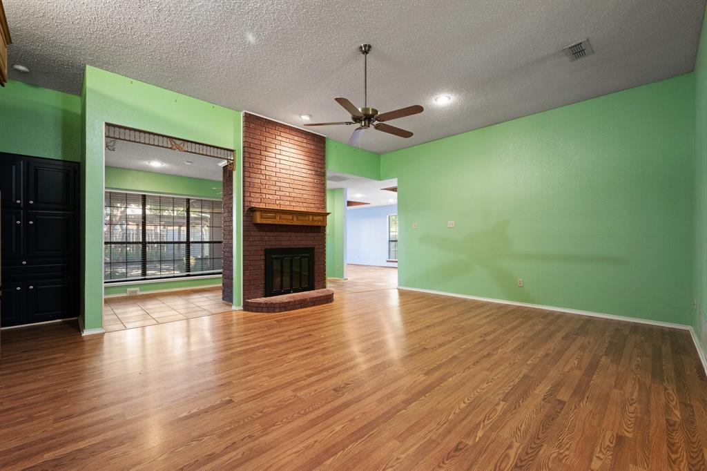 153 Sandlewood Lane