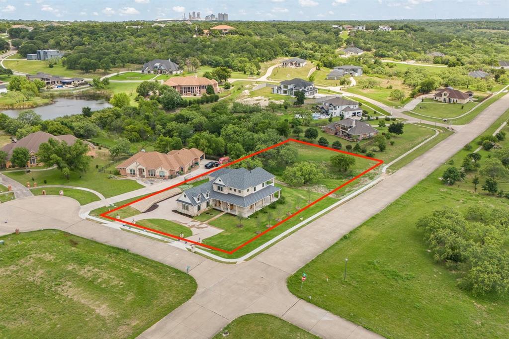 2516 Mosley Court