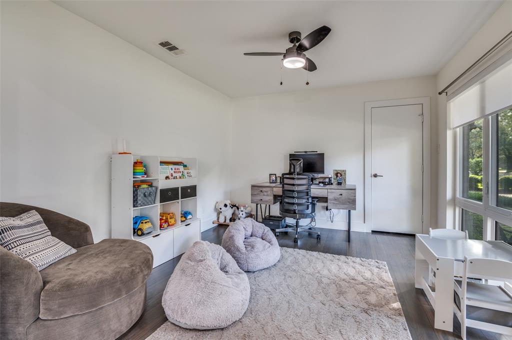 4015 Lively Lane