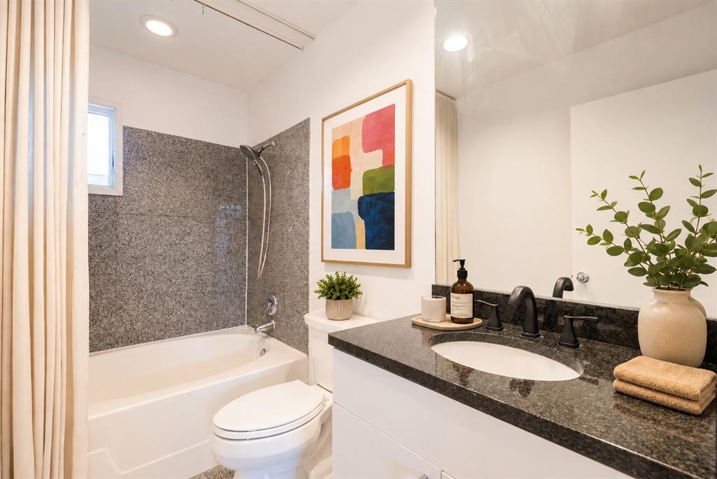 Travis Street Condo 4122 - Residential