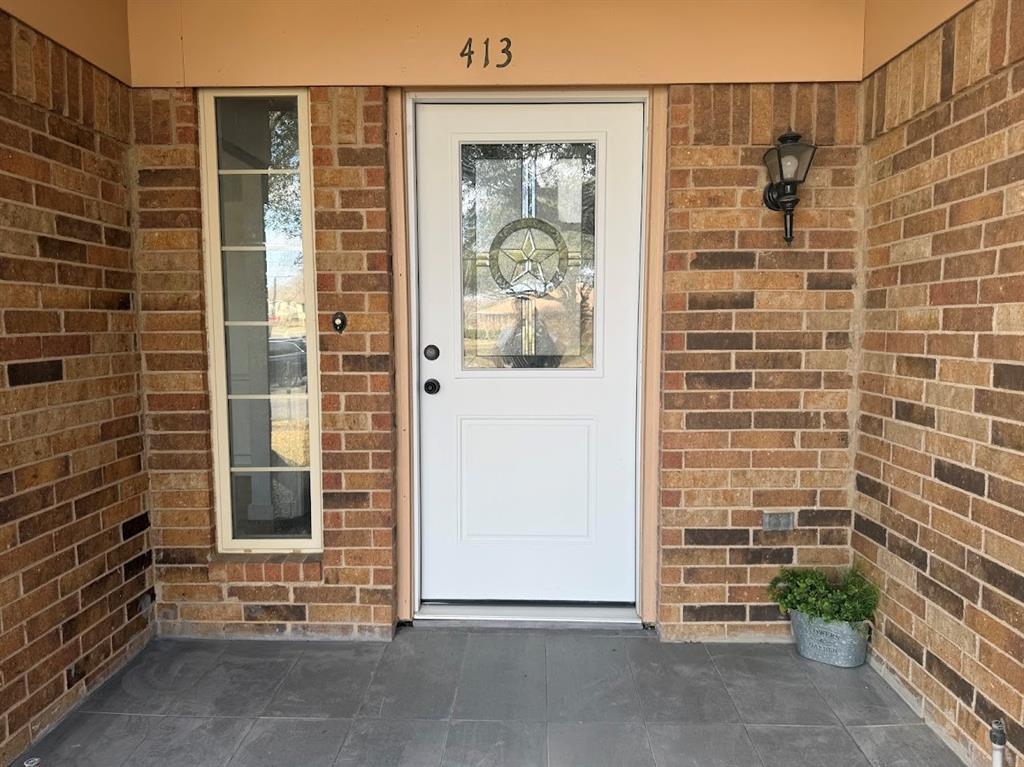 413 Kingsbridge Court