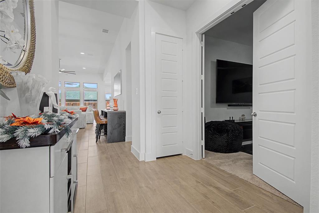 Devonshire Village 13b - Residential