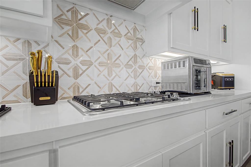 Devonshire Village 13b - Residential