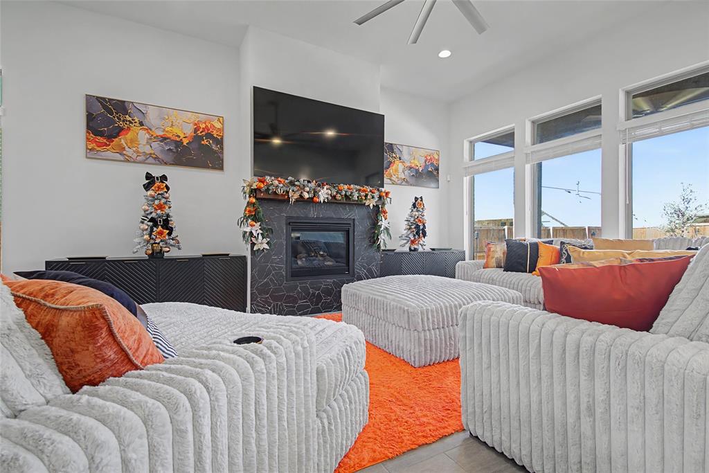 Devonshire Village 13b - Residential