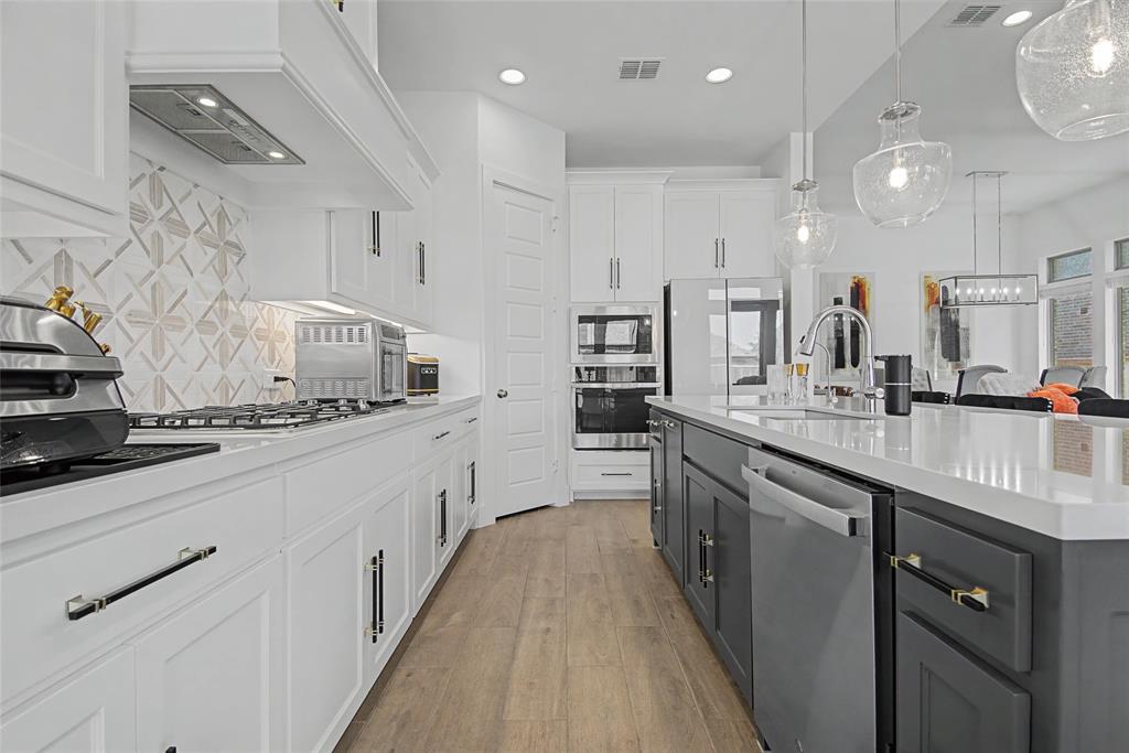 Devonshire Village 13b - Residential