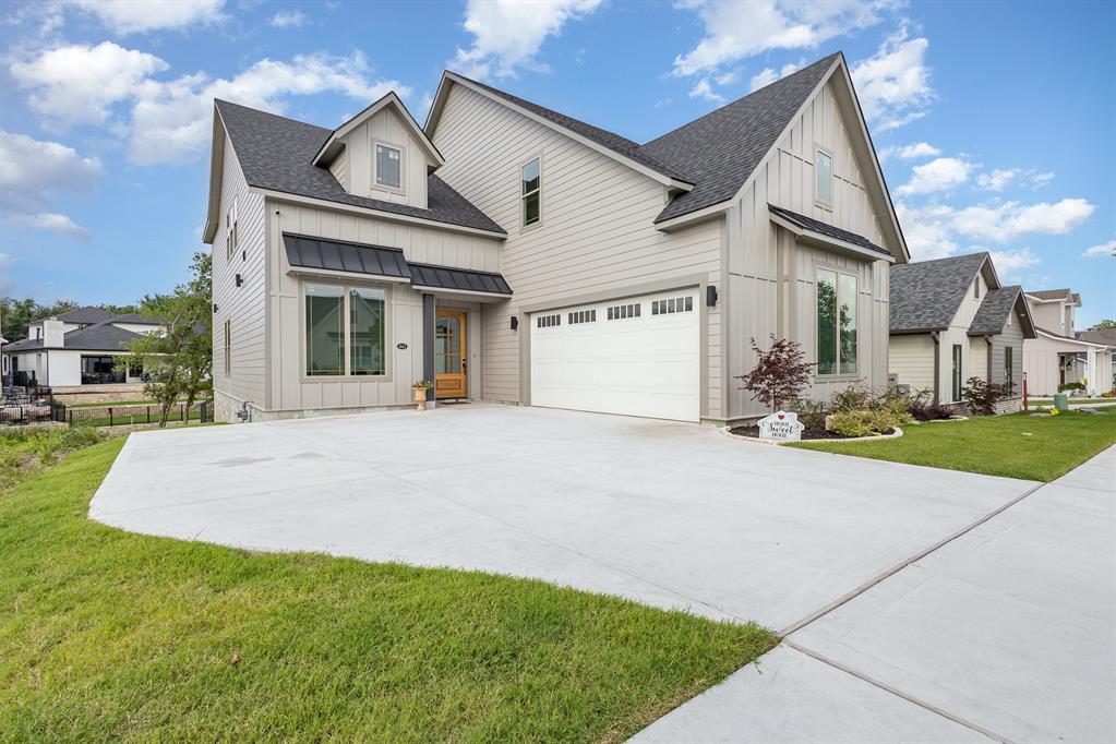 1022 Bow Street