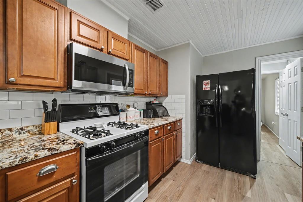 Whispering Oaks - Residential