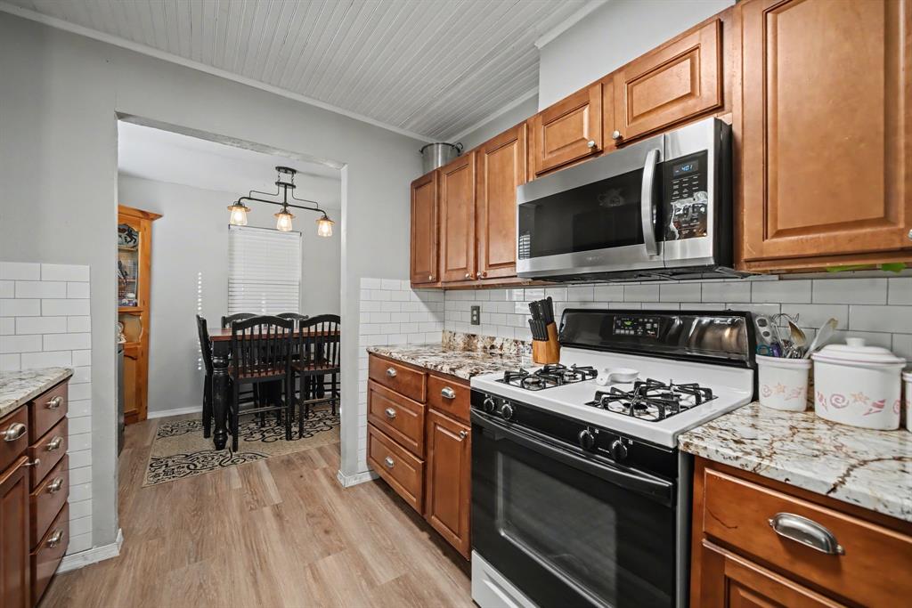 Whispering Oaks - Residential