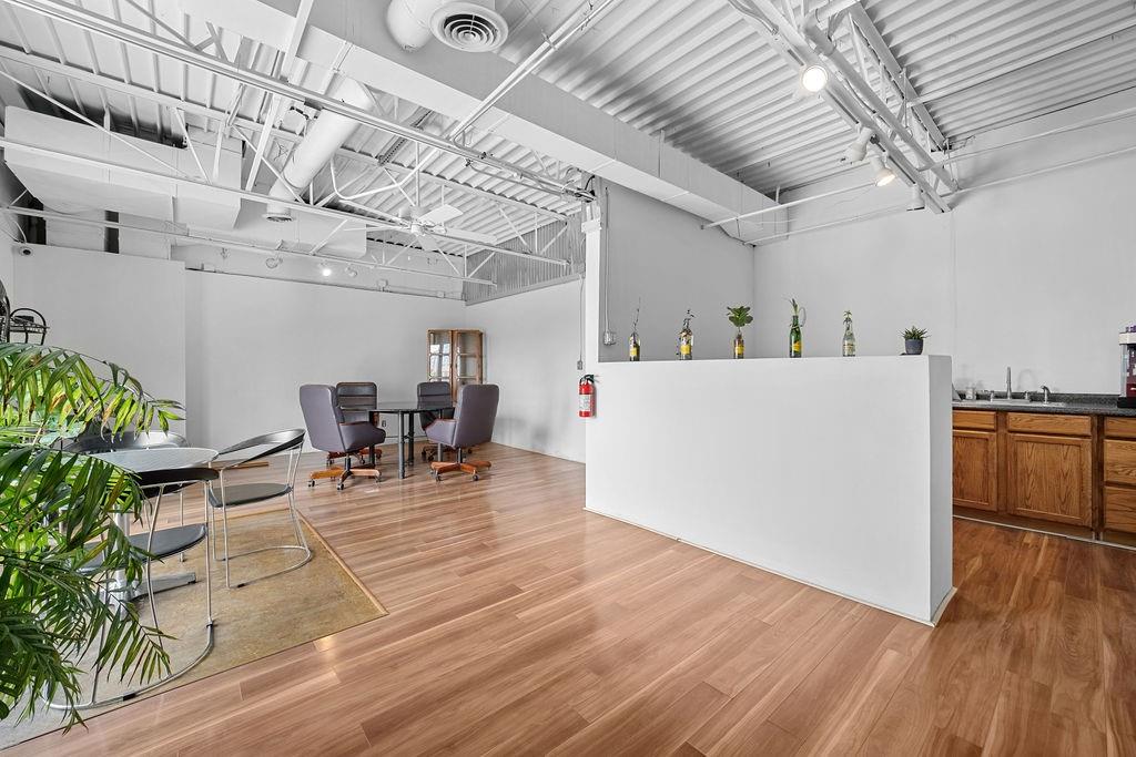 Downtown Dallas - Commercial Sale