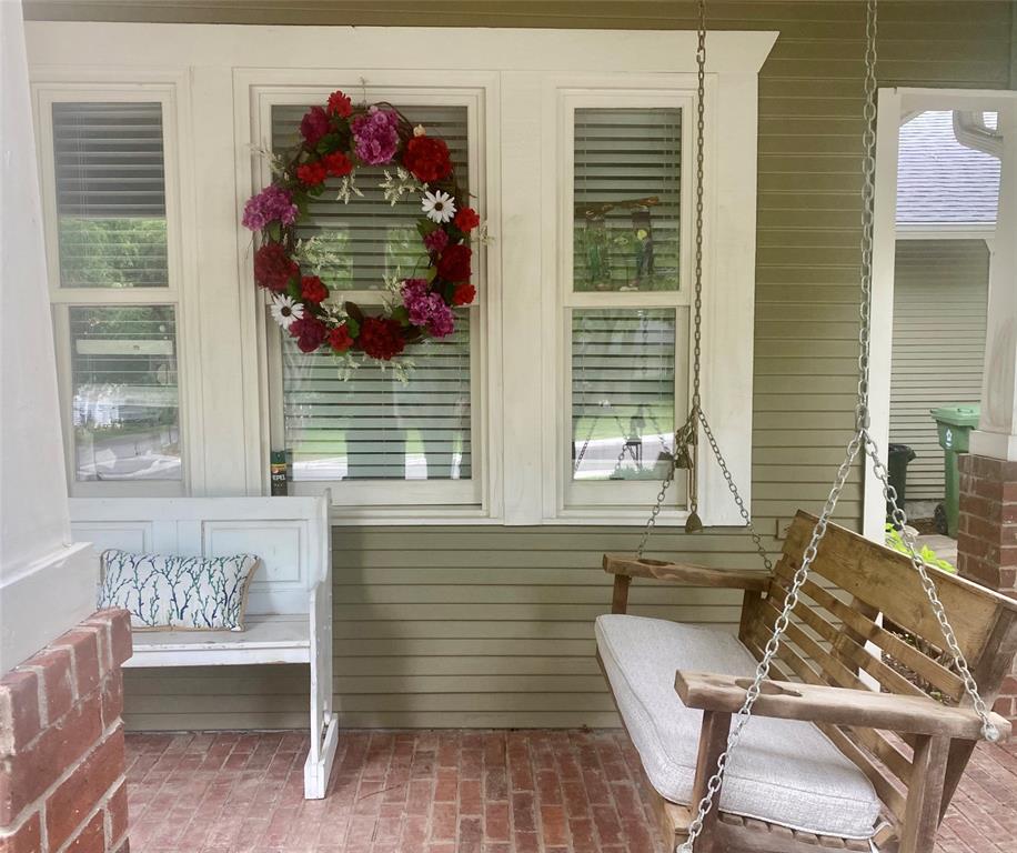 416 W College Street