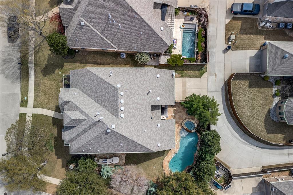 863 Falcon Trace Drive