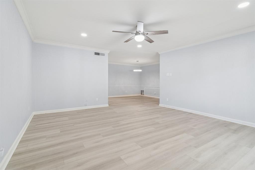 University Place Condo - Residential