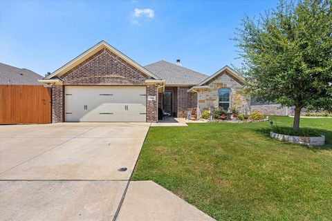 134 Donna Circle Granbury TX 76049