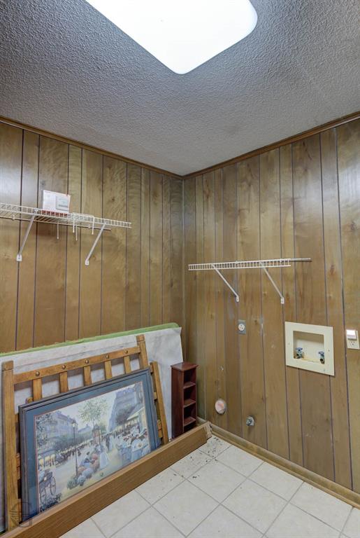 Merry Oaks - Residential