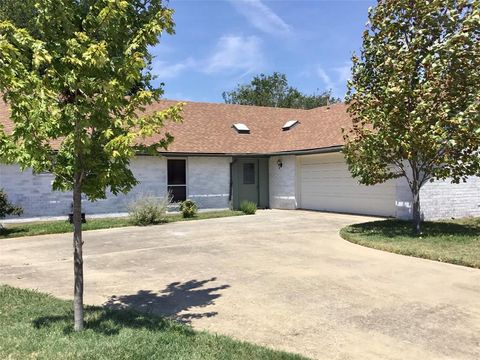 2030 Golf Court Denton TX 76205