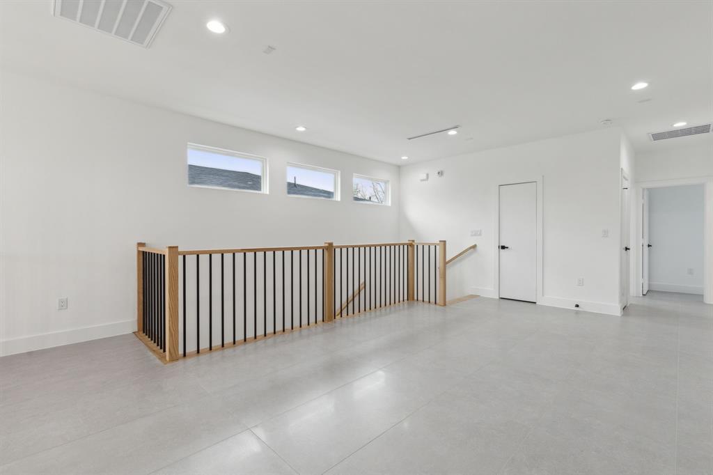 ROOSEVELT MANOR 2ND INST - Residential