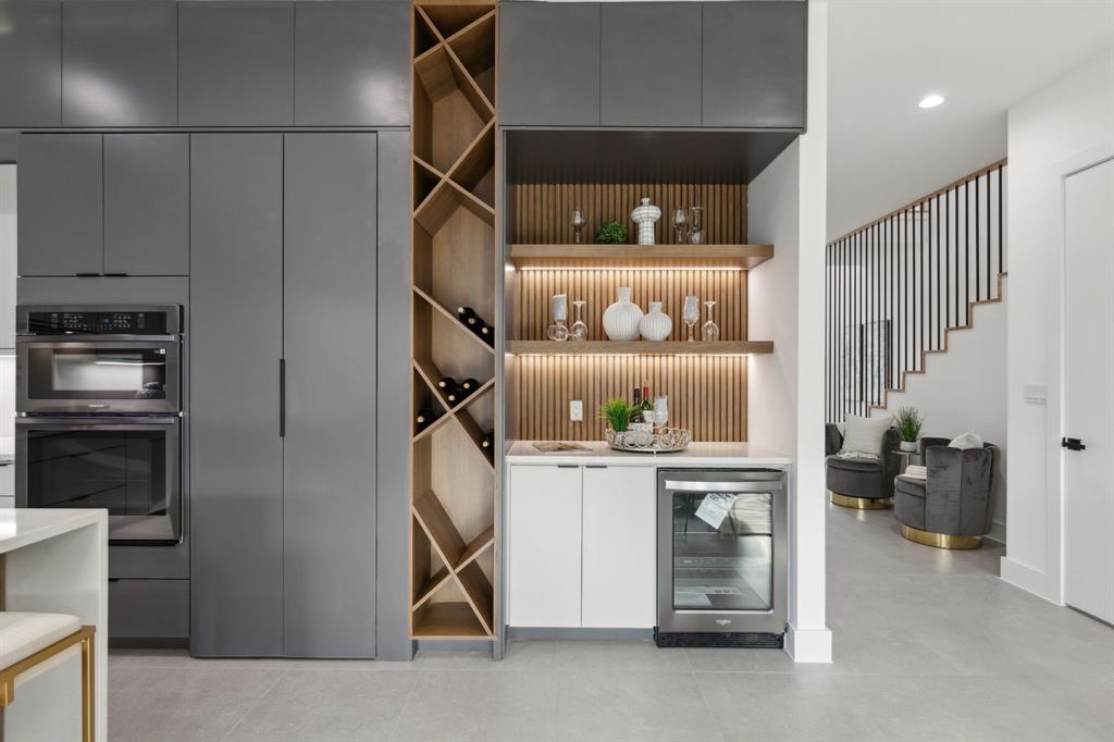 ROOSEVELT MANOR 2ND INST - Residential