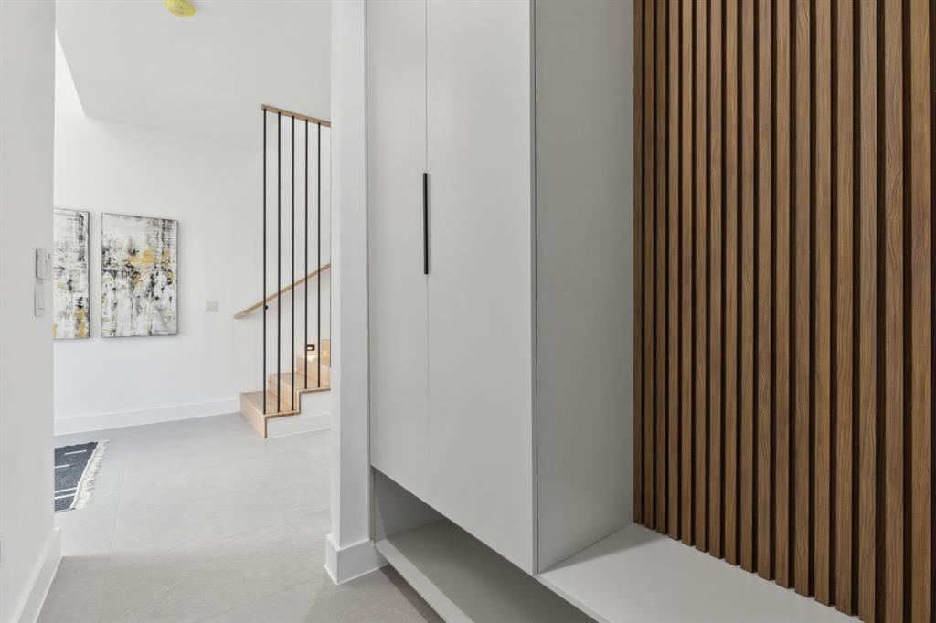 ROOSEVELT MANOR 2ND INST - Residential