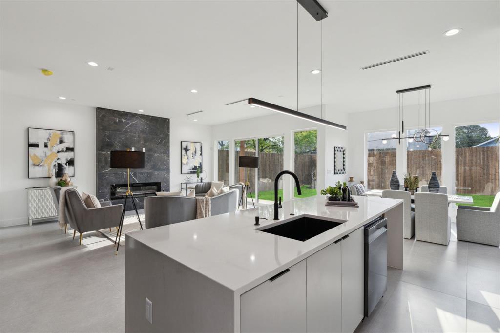 ROOSEVELT MANOR 2ND INST - Residential