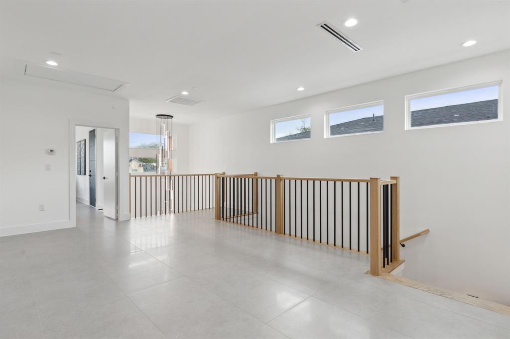 ROOSEVELT MANOR 2ND INST - Residential