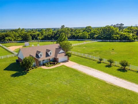 Photo of 2113 FM 2123, Paradise, TX 76073 (MLS # 21275502)