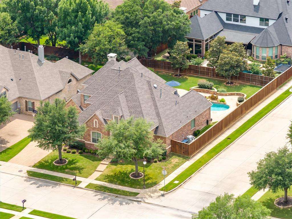 5209 Saddle Drive