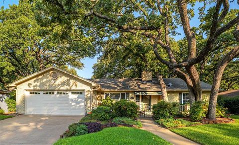 1810 Holm Oak Street Arlington TX 76012