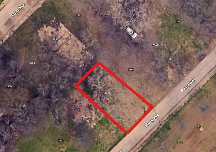 Build your dream home or next investment in this prime vacant lot located just minutes from the heart of Dallas. This residential lot is ideal for a single-family home and already has city water and electricity available, making development easier and more cost-effective.
Enjoy a central location with quick access to Downtown Dallas, Deep Ellum, and the Bishop Arts District, offering some of the city’s best dining, entertainment, and cultural attractions. The area continues to see strong growth, making this a great opportunity for homeowners, builders, or investors.
The seller is motivated and ready to review offers — don’t miss this opportunity to secure a lot in a rapidly developing area.
Builder financing options may also be available through our preferred lender. Contact me today for more information or to submit your offer.