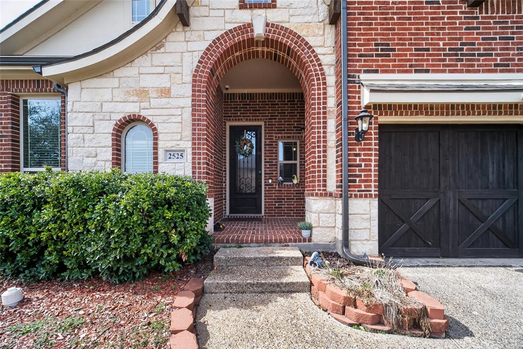 2525 Saddleridge Drive