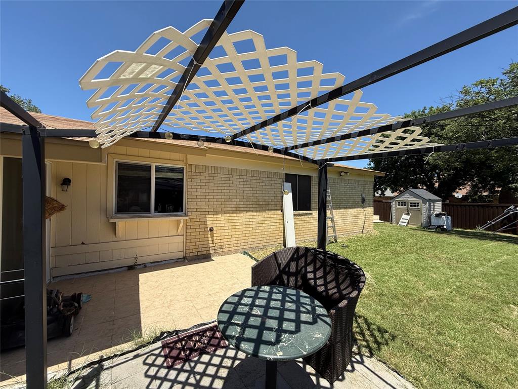 2809 Royalty Drive