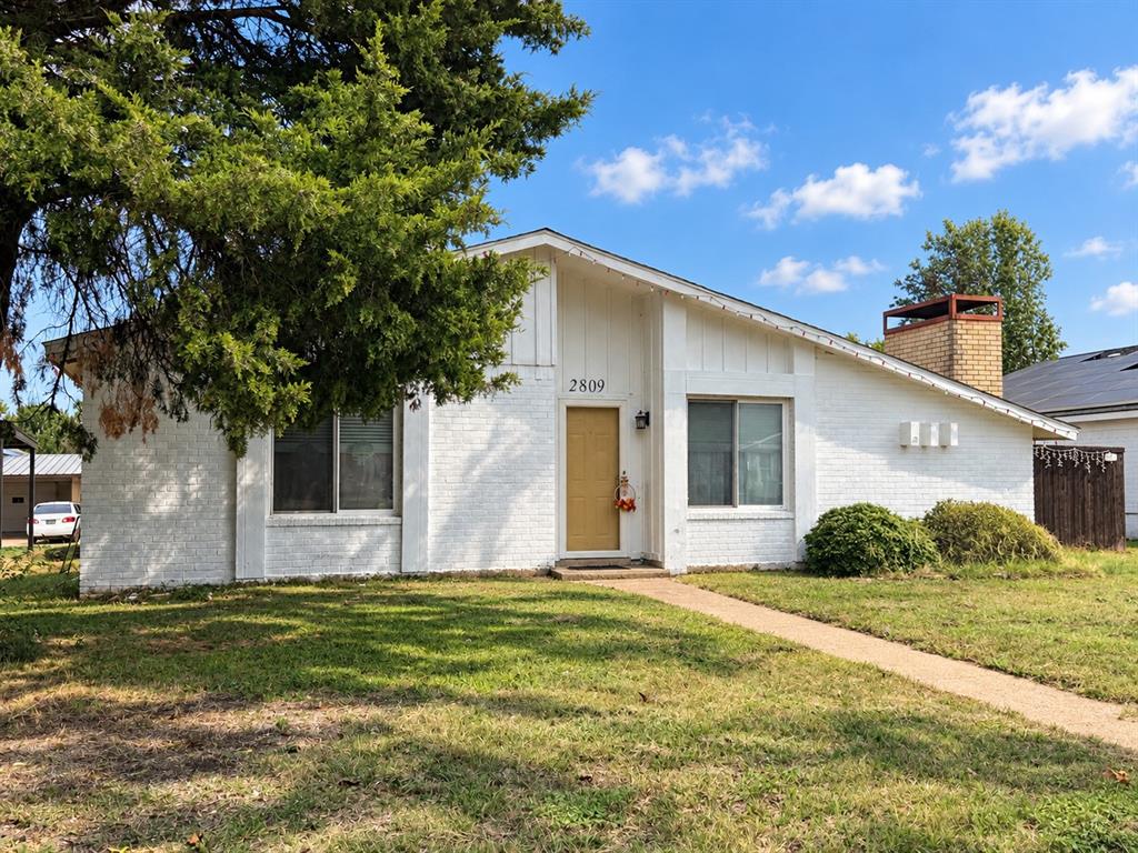 2809 Royalty Drive