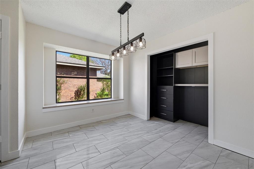 Oak Hollow Grand Prairie - Residential