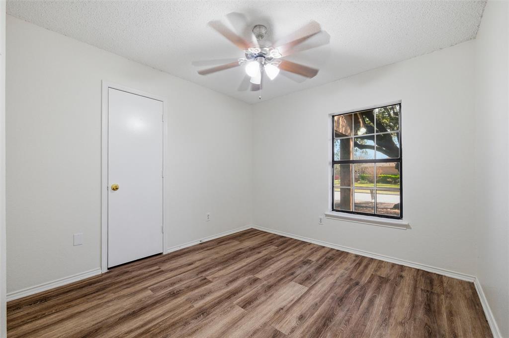 Oak Hollow Grand Prairie - Residential