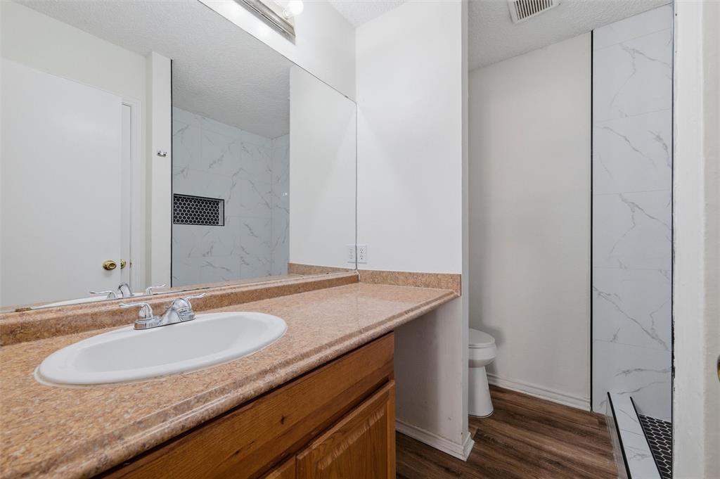 Oak Hollow Grand Prairie - Residential