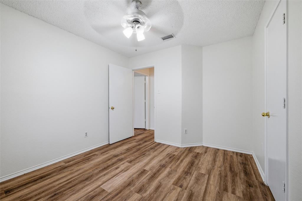 Oak Hollow Grand Prairie - Residential