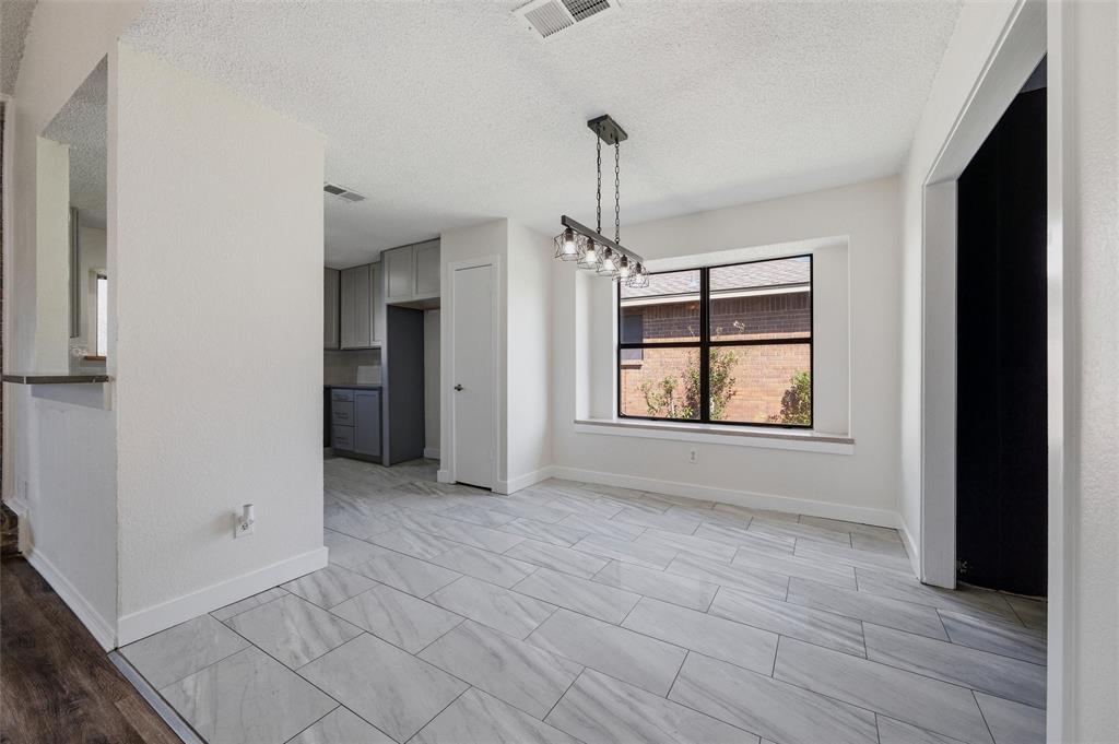 Oak Hollow Grand Prairie - Residential