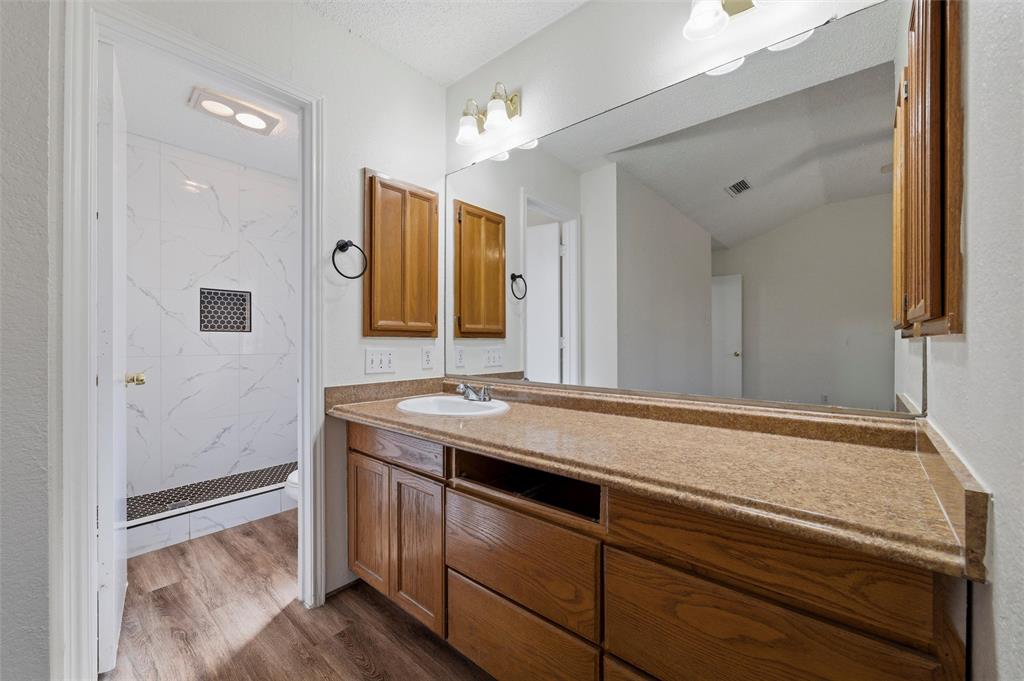 Oak Hollow Grand Prairie - Residential